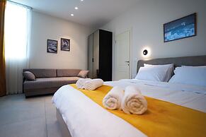 Roots Boutique Hotel