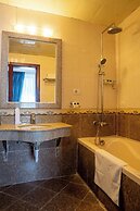 Omedad Hotel