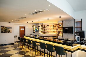 Omedad Hotel