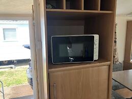 St Osyth Beach 3-bed Caravan, Sleeps 8, Parking