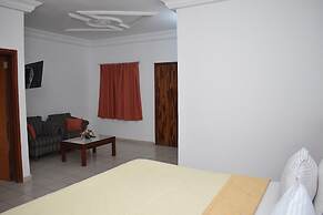 Royal Hotel Residence