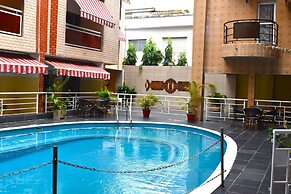 Royal Hotel Residence