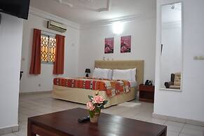 Royal Hotel Residence