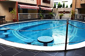 Royal Hotel Residence