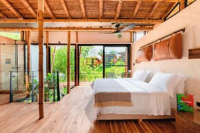 Kawa Bamboo Retreat