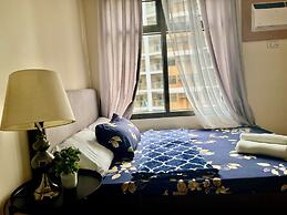 Manila Bay View - 1BR with balcony