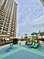 Manila Bay View - 1BR with balcony