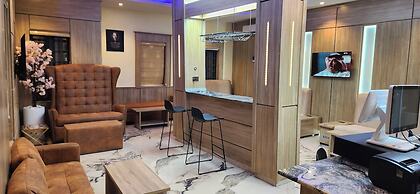 Greenview Hotel and Apartment