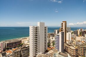 BPM - Studios Close to Farol da Barra Beach