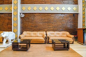 Fabhotel Shivani International