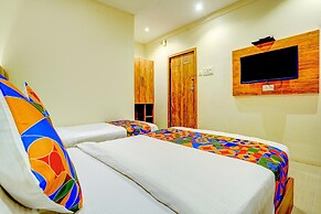 Fabhotel Indore Palace