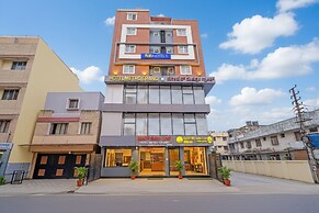 Fabhotel Metro Grand