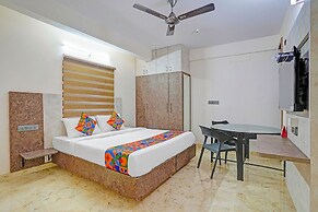 Fabhotel Metro Grand