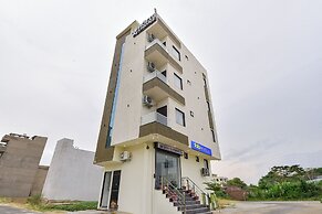 Fabhotel Avondale