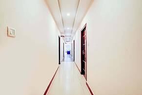 Fabhotel Emara Inn