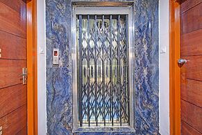 Fabhotel Blue Diamond