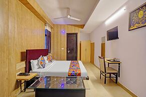 Fabhotel Vasundhara Grand