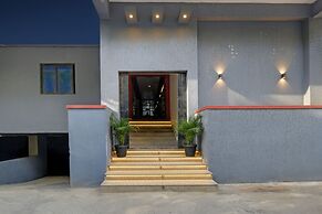 Fabhotel Rio