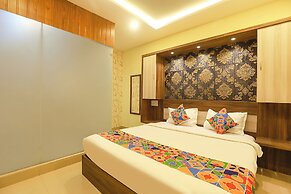 FabHotel Joy Residency