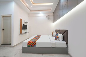Fabhotel Ayodhya Palace