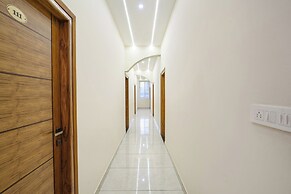 Fabhotel Ayodhya Palace