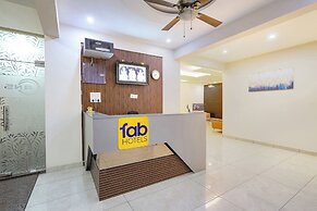 Fabhotel Ayodhya Palace