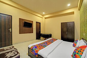 Fabhotel Grand Stay Ambedkar Nagar