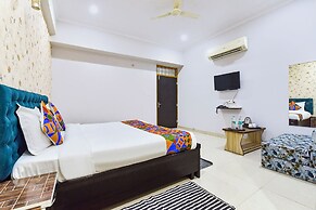 Fabhotel The Nine