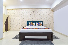 Fabhotel The Nine