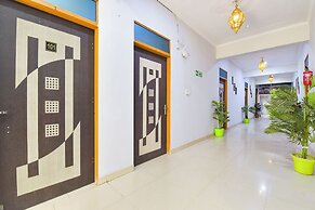 Fabhotel The Nine