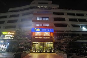 Fabhotel River View