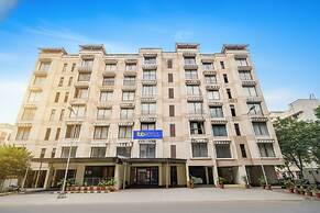 Hotel Omkar & Lodging - phoenix market city