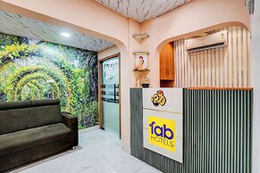 Hotel Omkar & Lodging - phoenix market city
