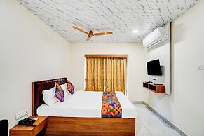 Hotel Omkar & Lodging - phoenix market city