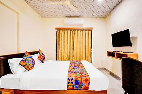 Hotel Omkar & Lodging - phoenix market city