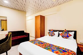 Hotel Omkar & Lodging - phoenix market city