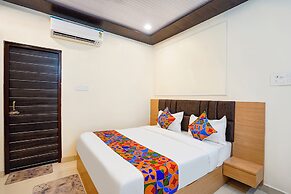 Fabhotel Paramhans Guest House