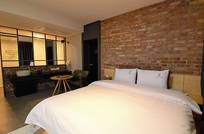K BOUTIQUE HOTEL