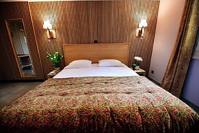 Le Mas Des Aigras - Hôtel & Restaurant