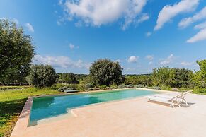 Ker Rail Villa with Pool by Wonderful Italy