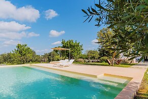 Ker Rail Villa with Pool by Wonderful Italy