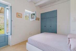 Ker Rail Villa with Pool by Wonderful Italy