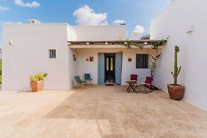 Ker Rail Villa with Pool by Wonderful Italy