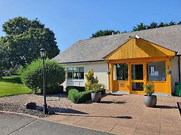 The Crossway Hotel