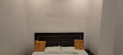 Royal Kashi Lodge
