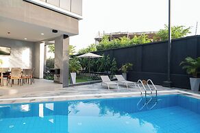 The Cove Apartments