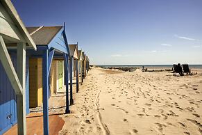 Cosy Character Cottage by the Sea