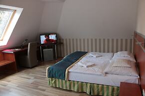 Fortuna Hotel