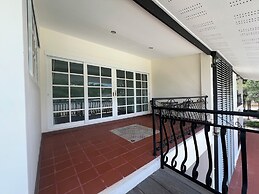 Abobe ApartHotel Hua Hin