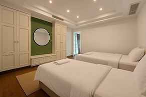 Abobe ApartHotel Hua Hin